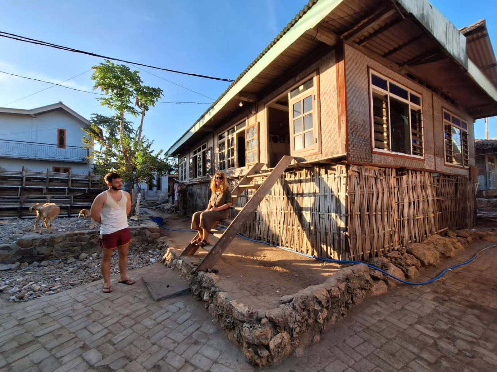 D' Carasti Bungalow Masbagik Bagian luar foto