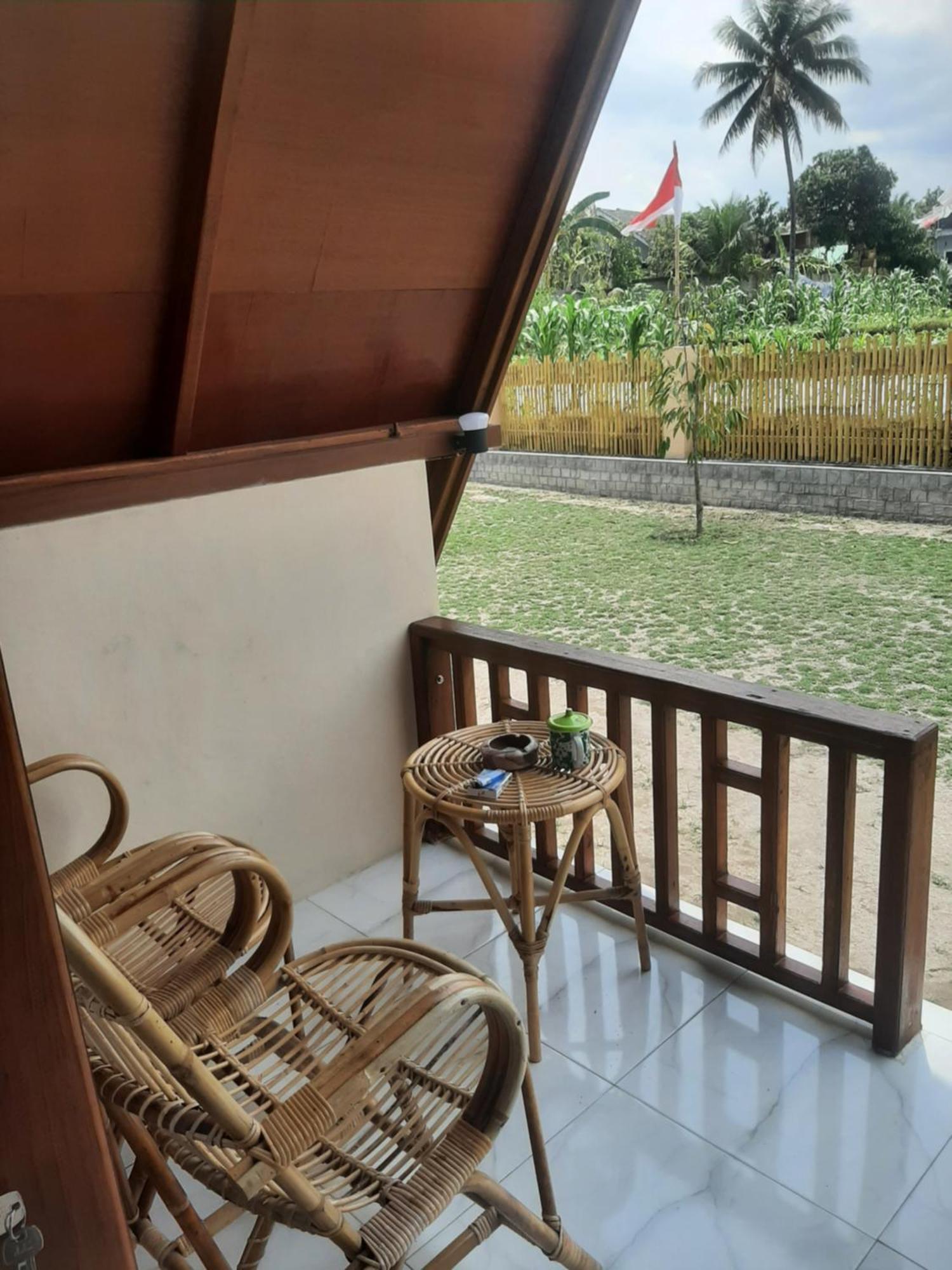 D' Carasti Bungalow Masbagik Ruang foto